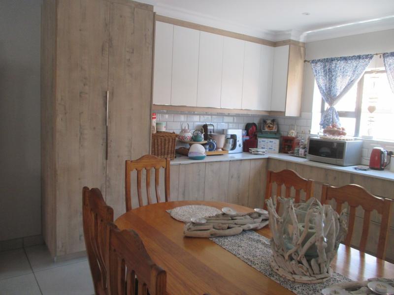 To Let 3 Bedroom Property for Rent in Dana Bay Western Cape